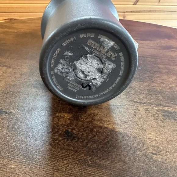 Stanley Adventure Quencher 40 oz Tumbler Cup W Straw COAL - perfect fall color - Picture 10 of 10